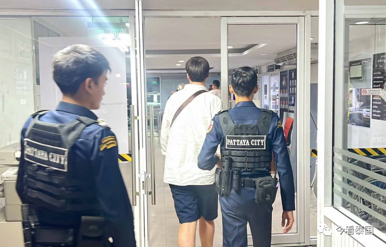 俄罗斯游客在芭提雅酒吧不买单被保安围殴插图 俄罗斯游客在芭提雅酒吧不买单被保安围殴插图