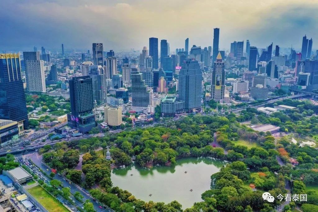曼谷Life Rama4-Asok,离地铁450米,享三大核心区缤纷生活插图12 曼谷Life Rama4-Asok,离地铁450米,享三大核心区缤纷生活插图12