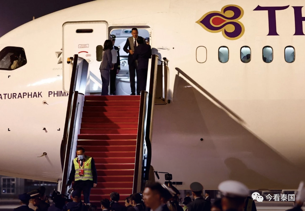 泰国总理赛塔抵达中国北京,将出席在北京举行的一带一路论坛插图 泰国总理赛塔抵达中国北京,将出席在北京举行的一带一路论坛插图